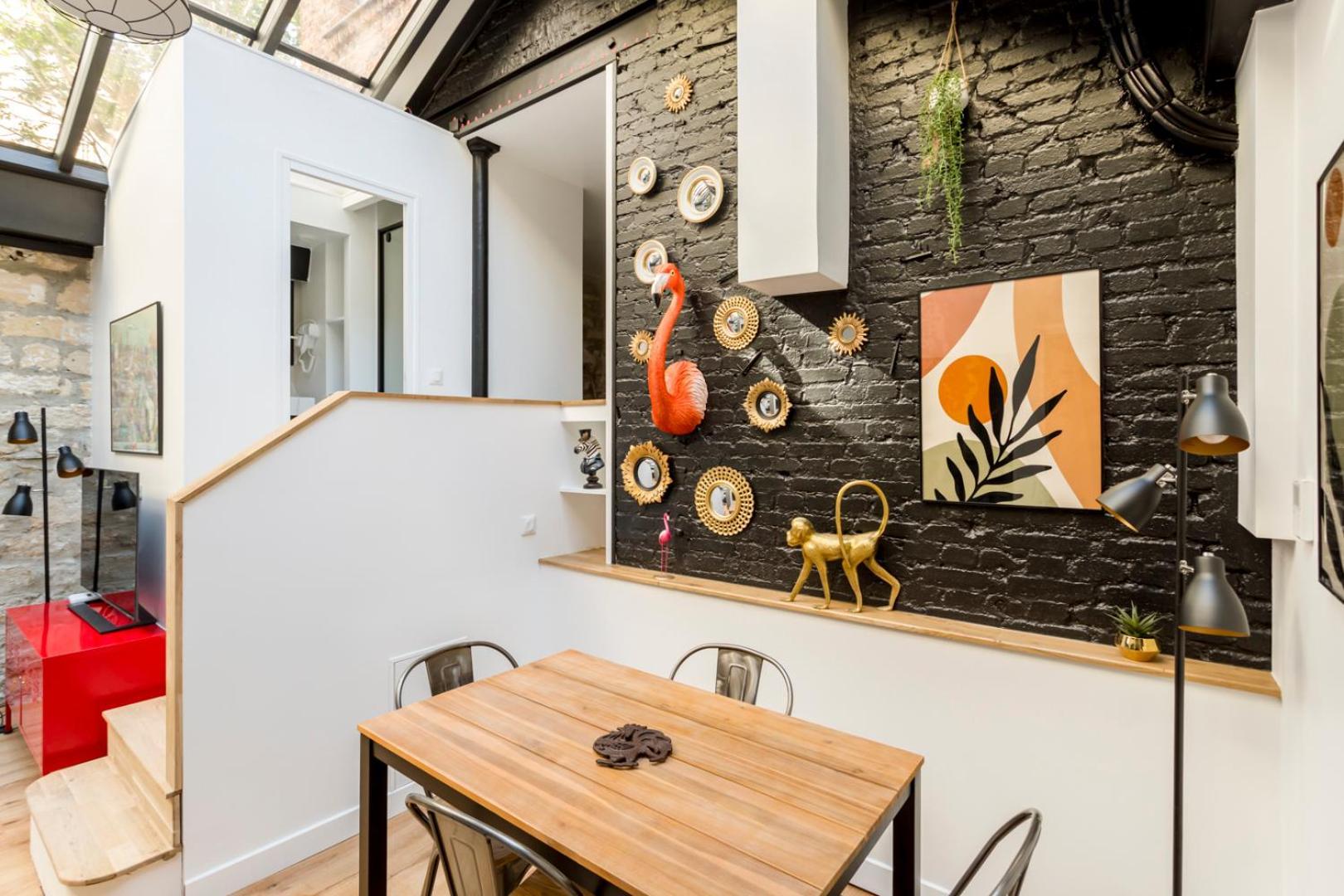 Apartment Relais Cocorico Artist Glass Roof With Ac Paris