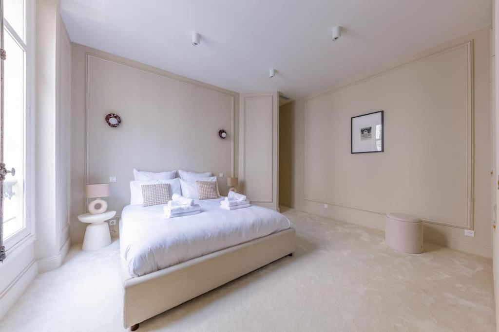 Arc De Triomphe Luxury 3 Bed 3,5 Bath