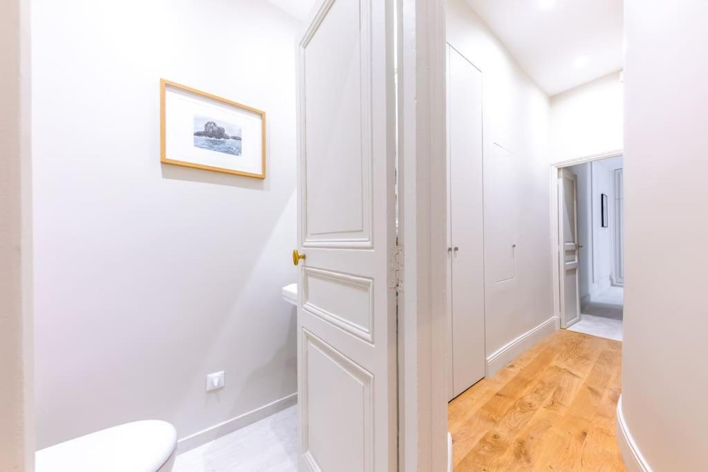 Arc De Triomphe Luxury 3 Bed 3,5 Bath Apartment Paris