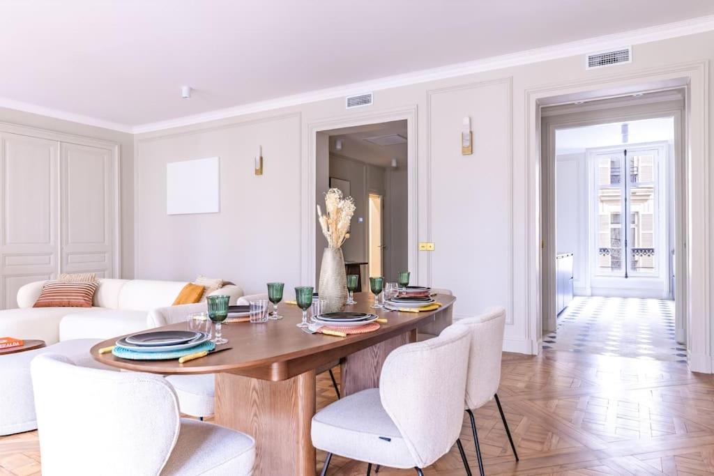 Apartment Arc De Triomphe Luxury 3 Bed 3,5 Bath *
