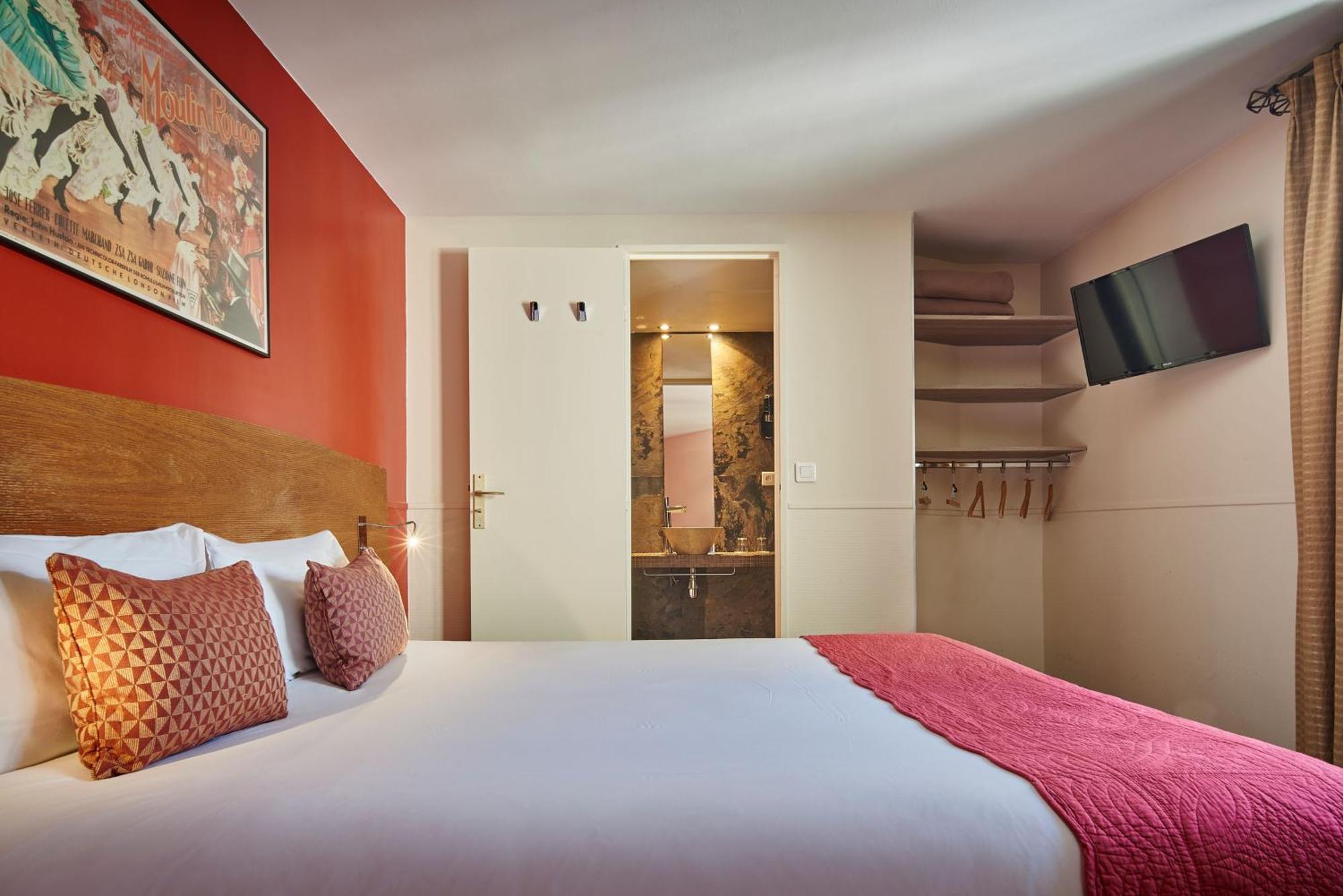Hotel Moulin Plaza By Happyculture 3*