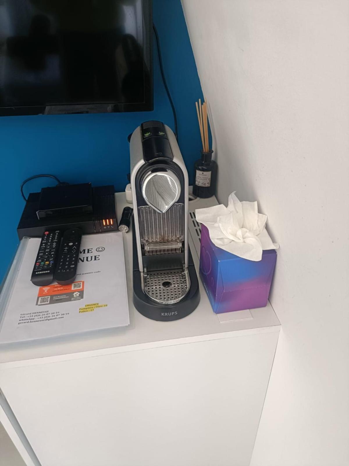 - Coeur Batignolles - Studette 10 M2 - Neuf Paris