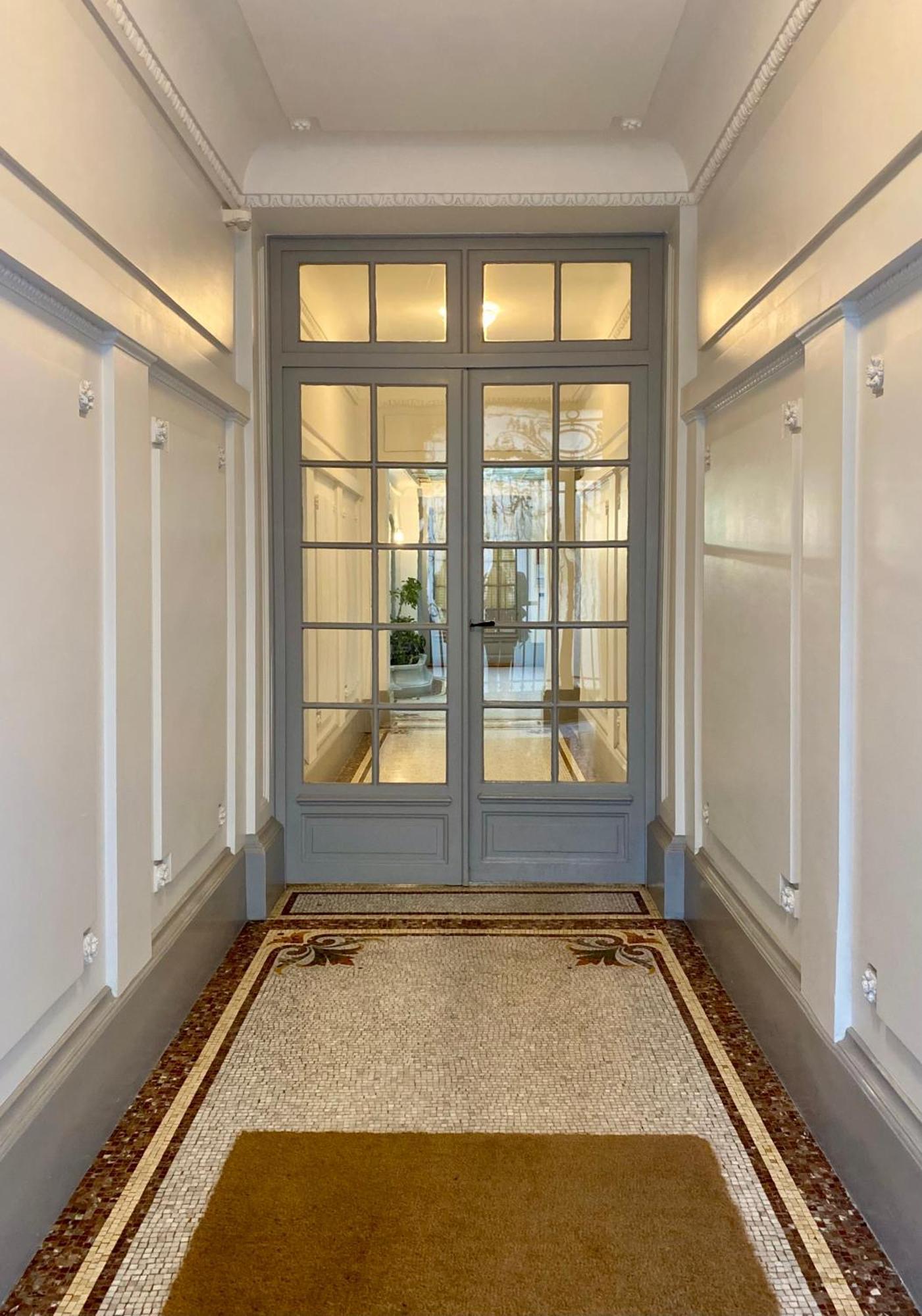 Chic Tour Eiffel Near Eiffel Tower 7th Floor Apartment