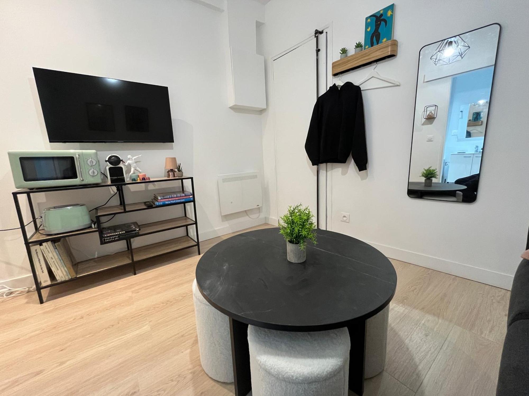 Apartment Oberkampf By Melvane 18