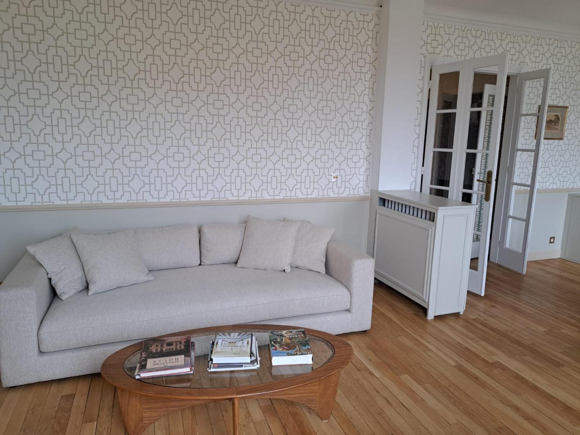 Bright & Elegant With View Over Invalides, Near St Germain Des Pres Apartment