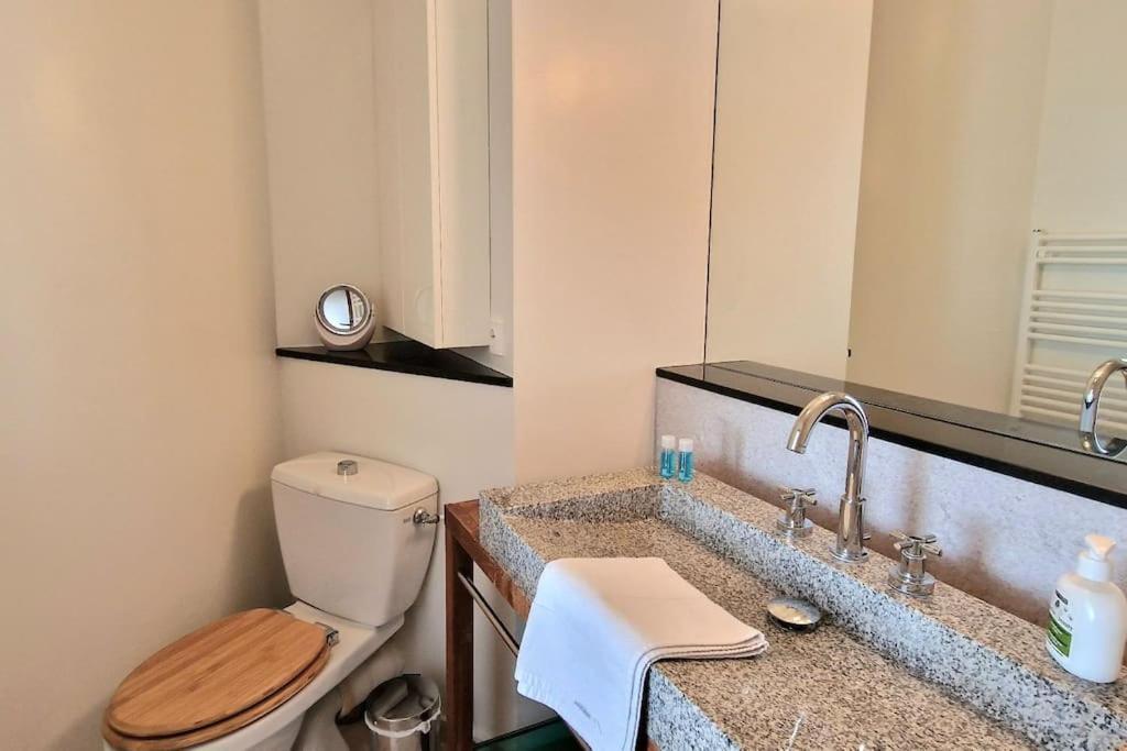 Duplex Double Terrasses 4p * Paris