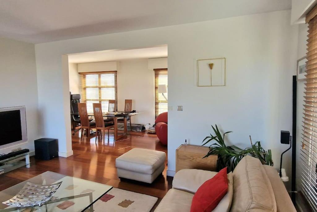 Duplex Double Terrasses 4p Apartment Paris