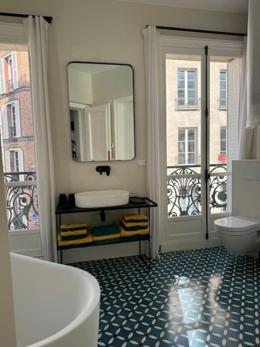 Joyau Au Coeur Du Marais - Refait A Neuf - Luxueux * Paris