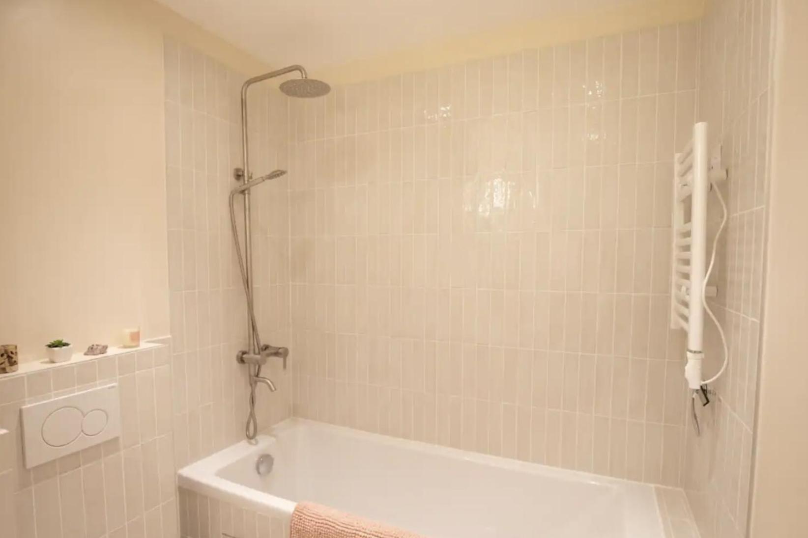 Apartment Stylish 2-bedroom With Terrace & Parking Near Bercy Arena Paris