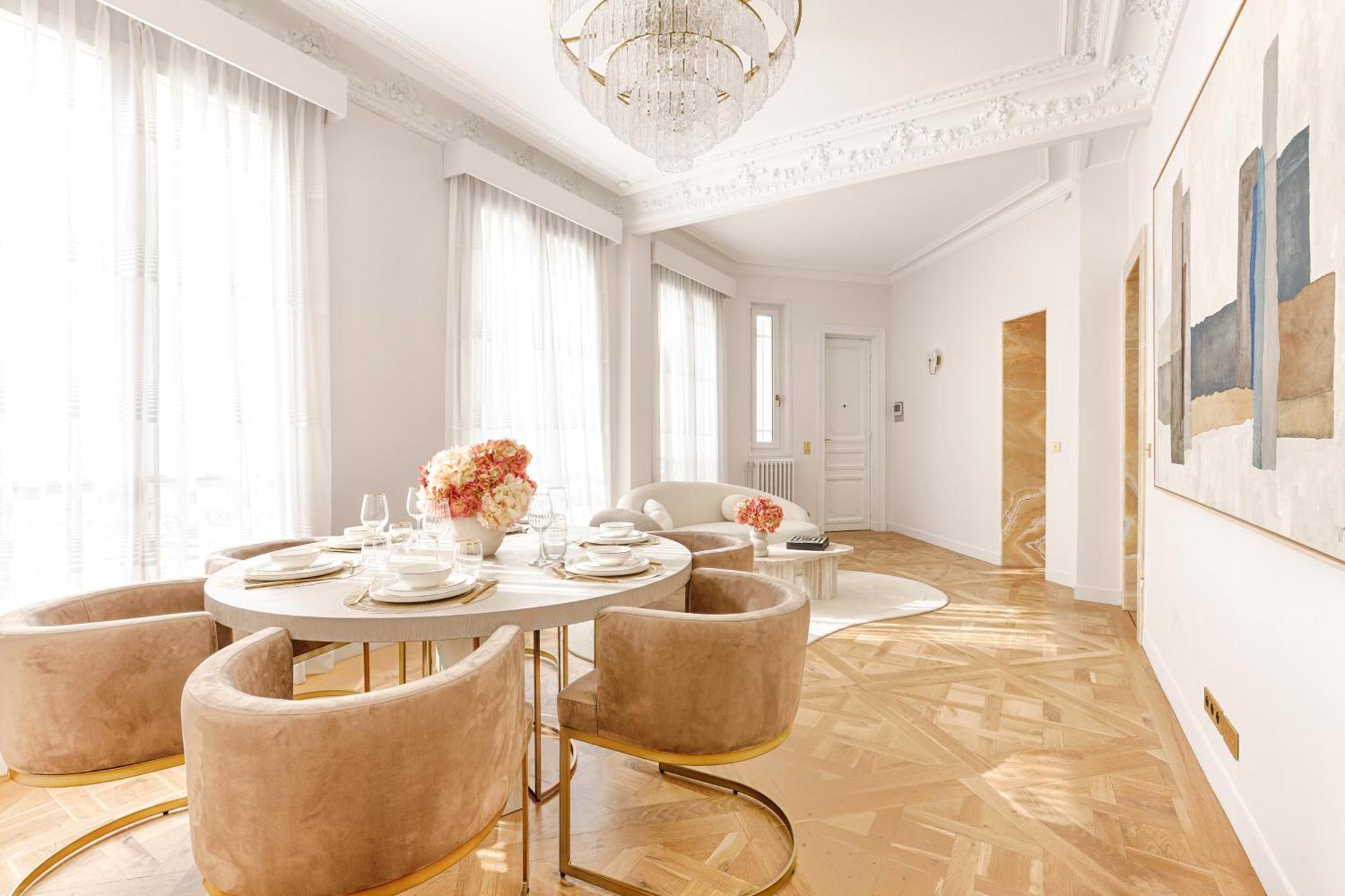 Appartement Artistique De Luxe 3 Sur Champs Elysee *