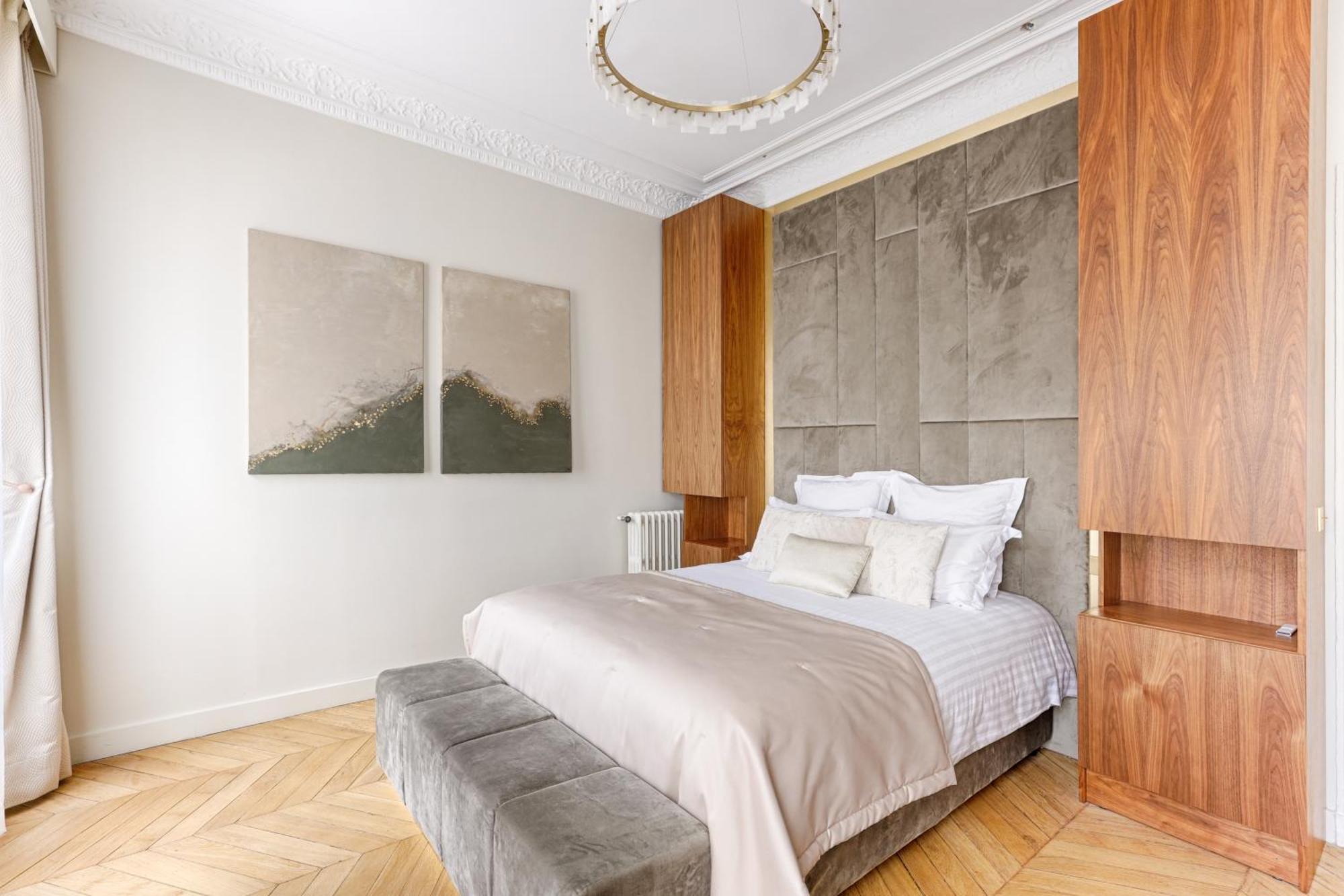 Artistique De Luxe 3 Sur Champs Elysee Appartement Paris