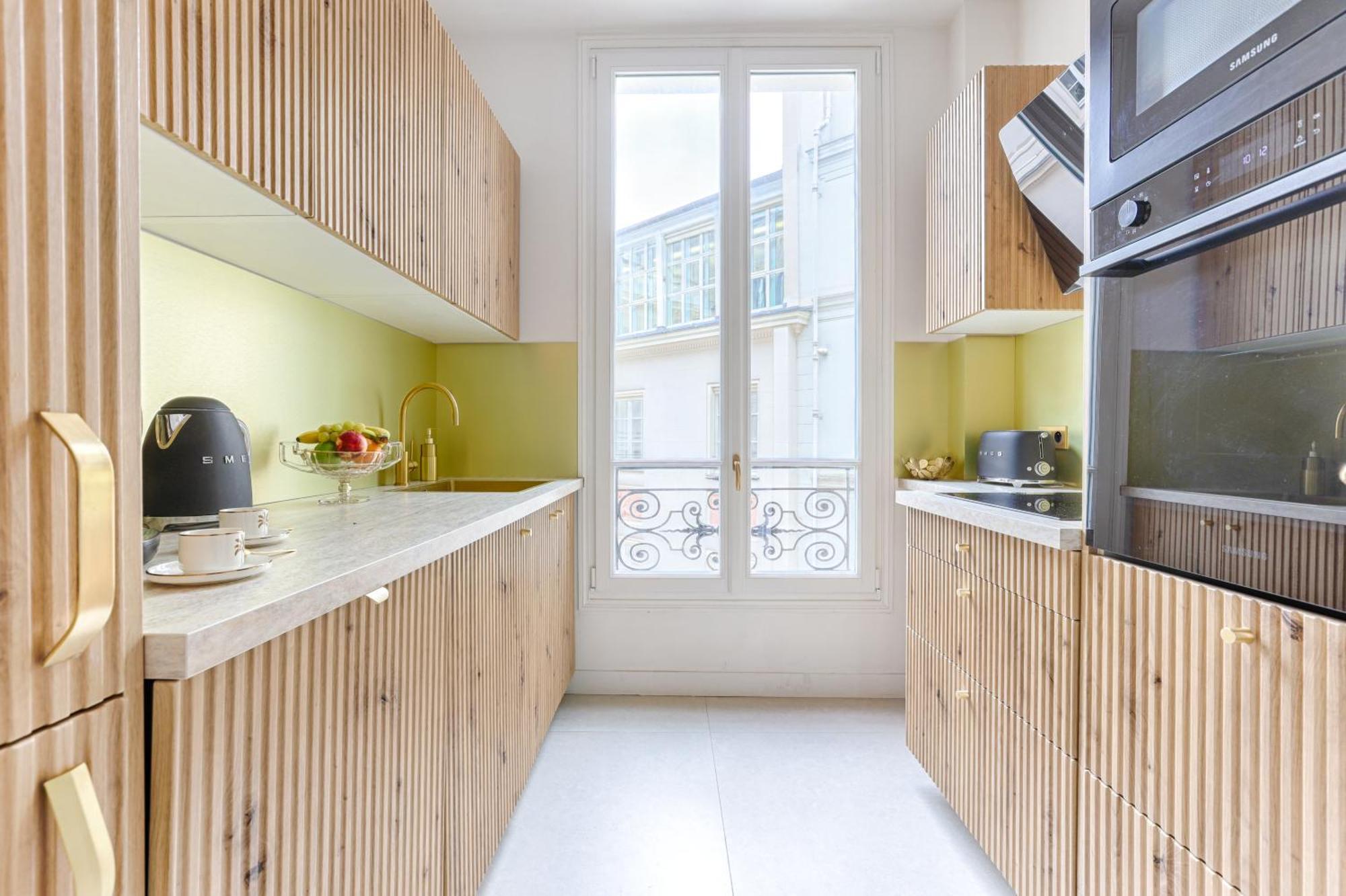 Appartement Artistique De Luxe 3 Sur Champs Elysee Paris