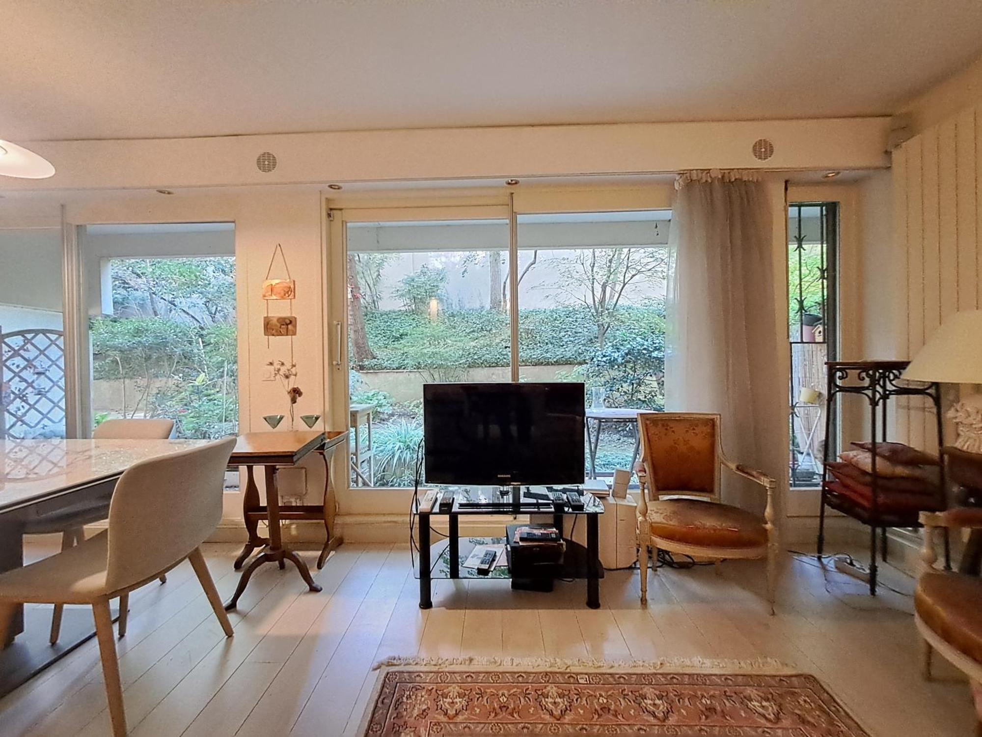 Salle - Ci - Avec Jardin - 6eme * Paris