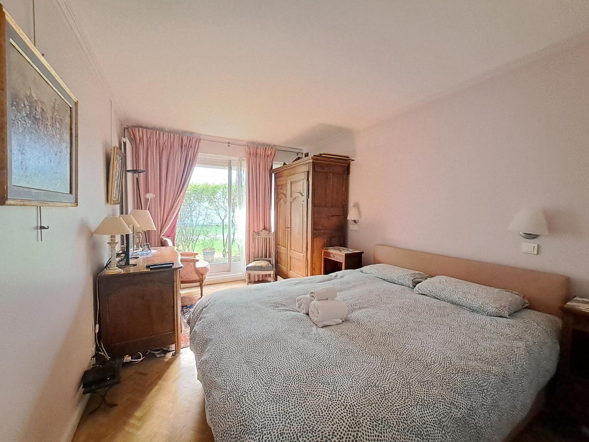 Salle - Ci - Avec Jardin - 6eme Paris