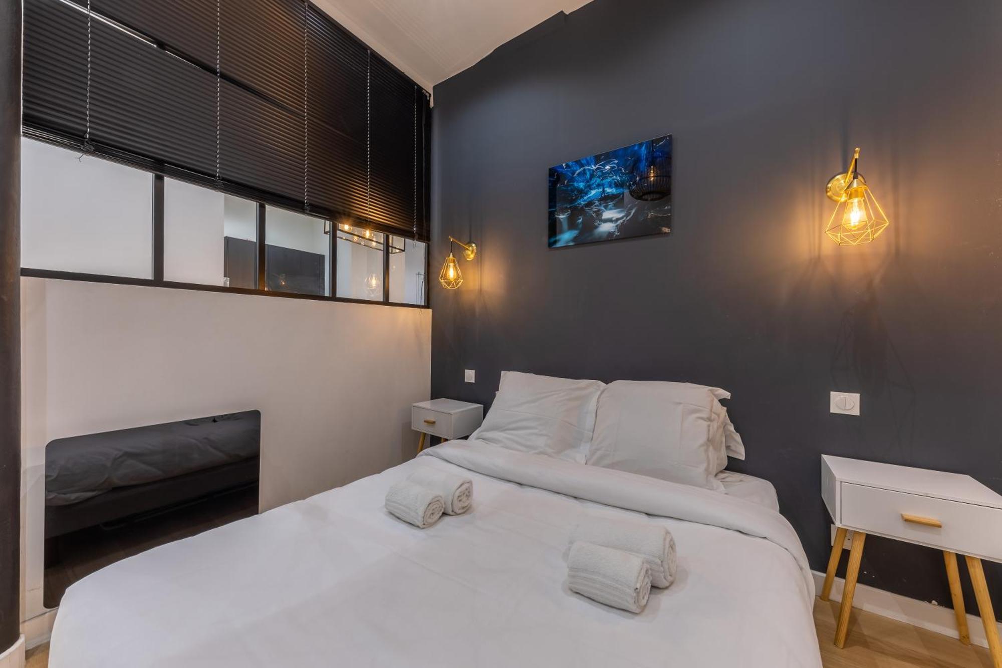 Pick A Flat's In Montmartre - Rue Pierre Fontaine *
