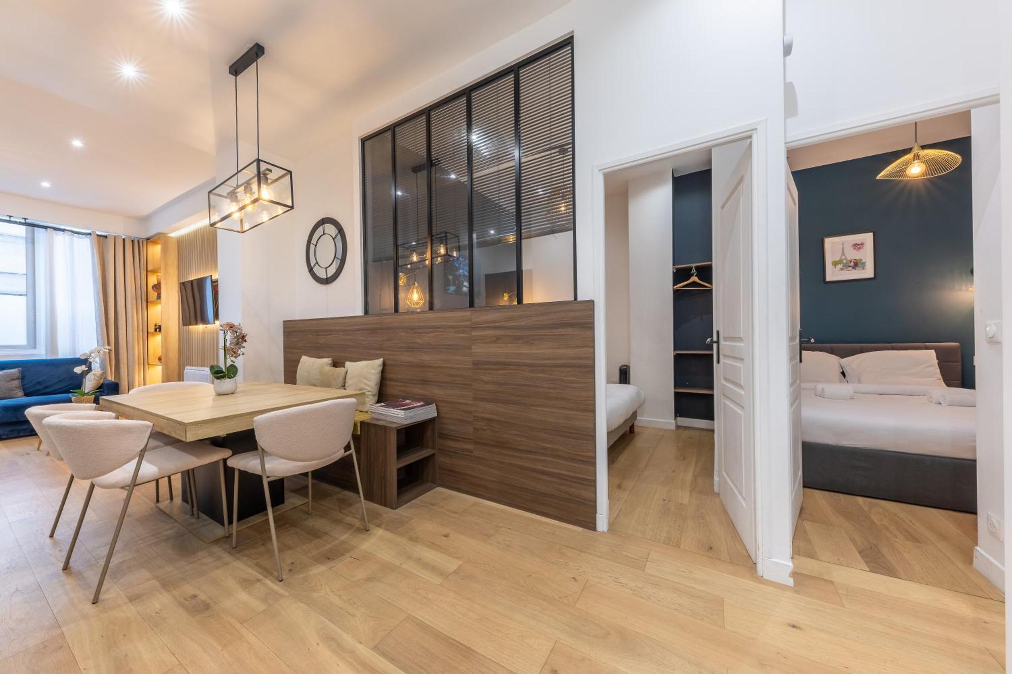 Pick A Flat's In Montmartre - Rue Pierre Fontaine Paris