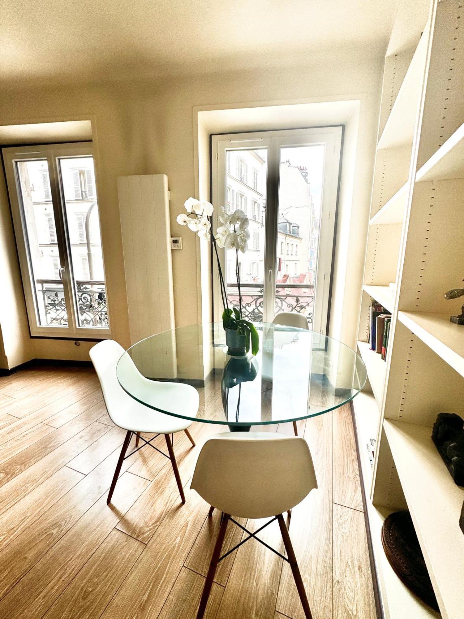 Eiffel Tower Apartment
