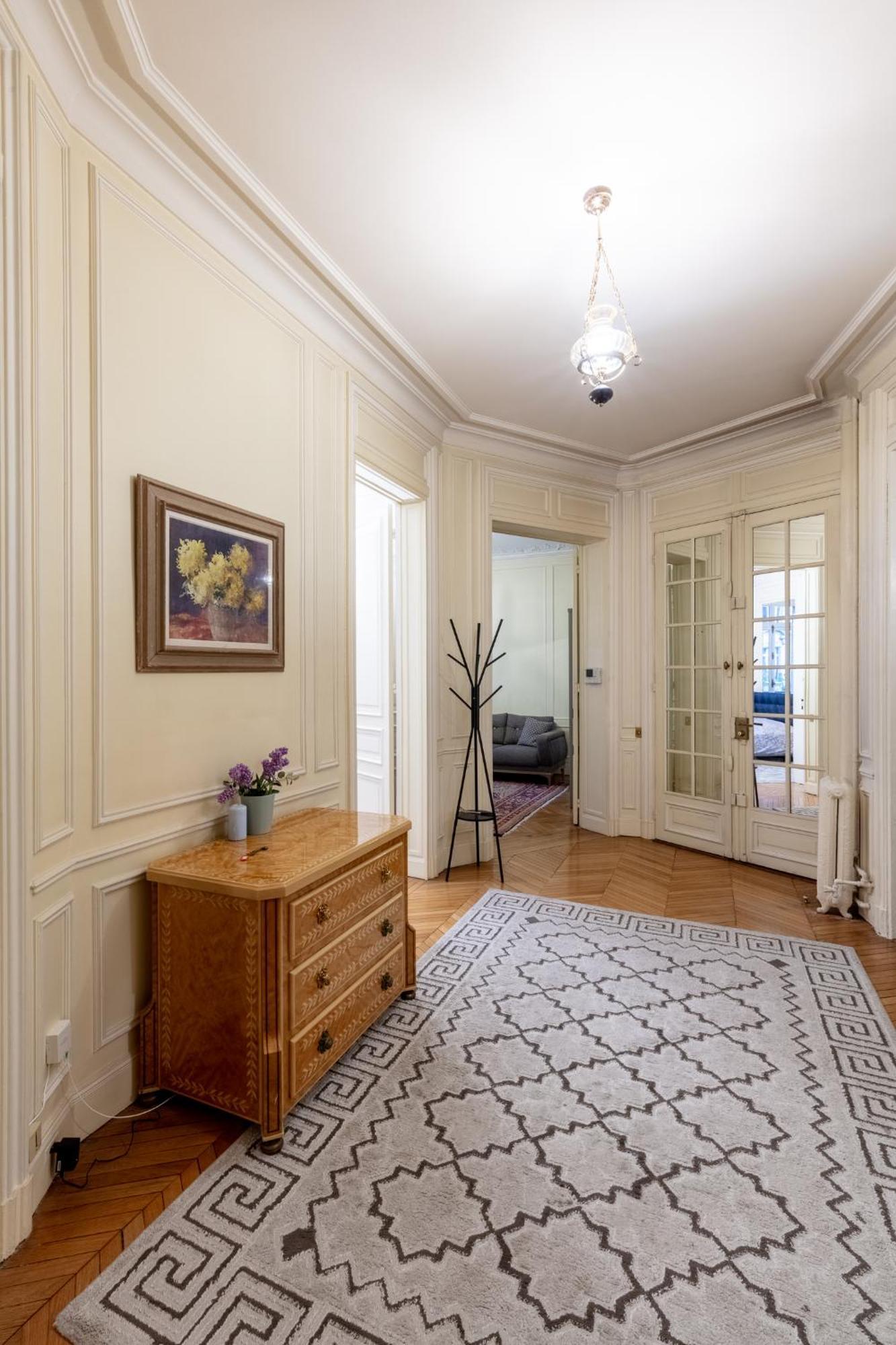Avenue Niel - Spacieux Apartment *