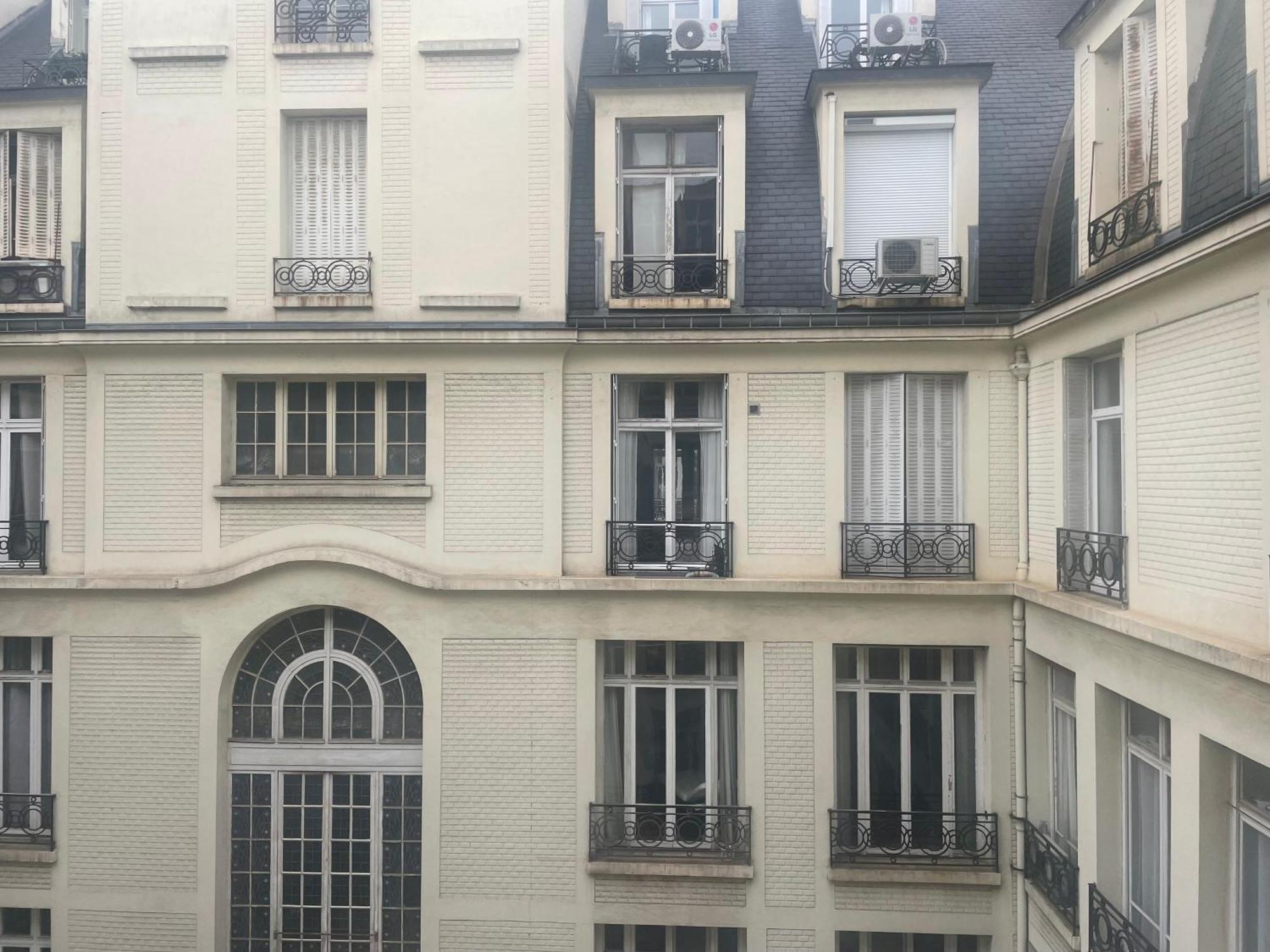 Champs-elysees Apartment Paris