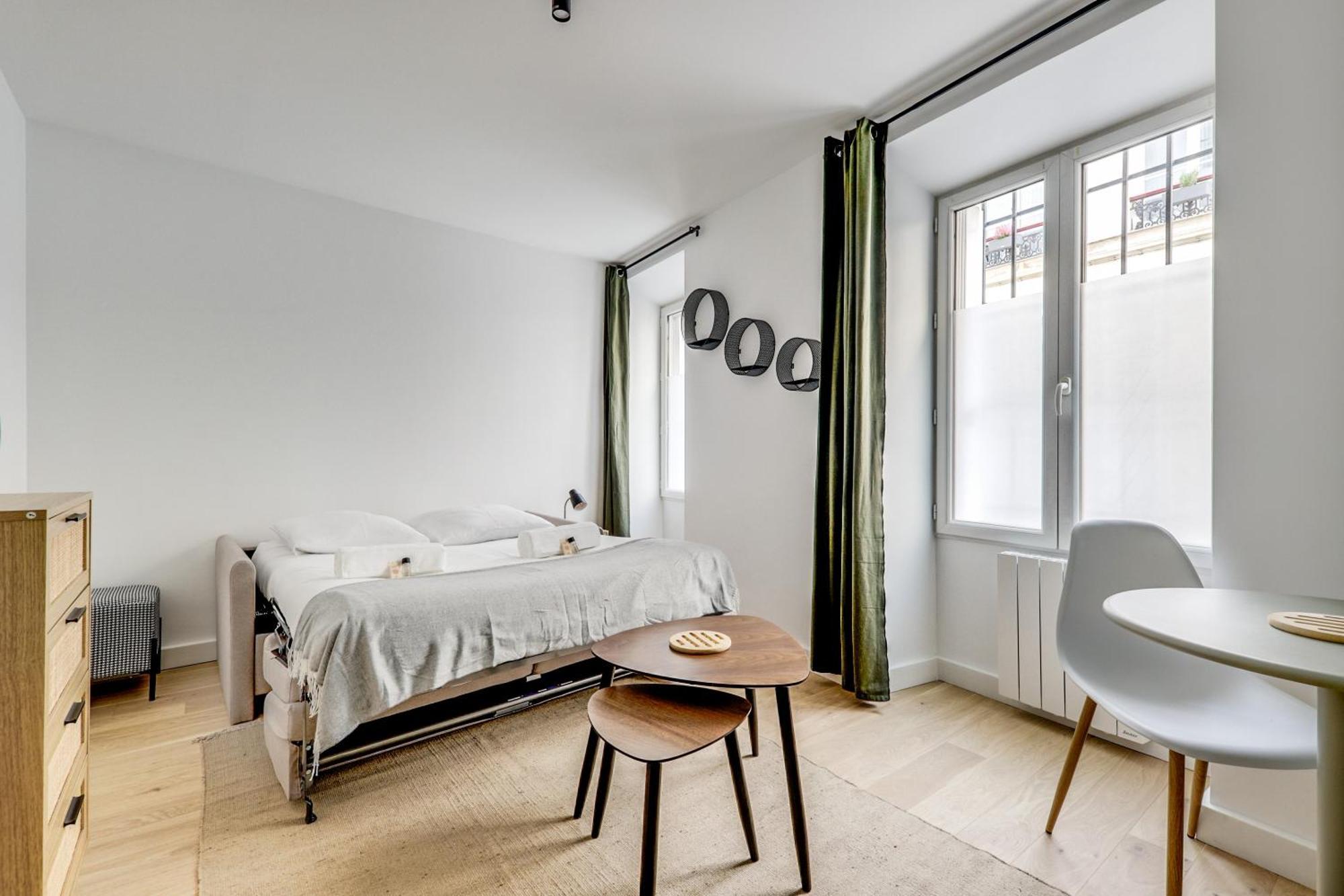 Montmartre L Center & Historic Sacre-coeur Appartement *
