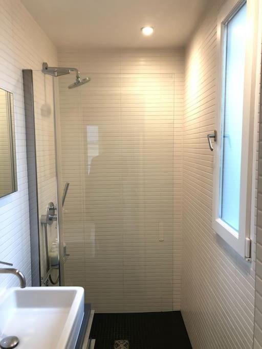 60sqm Design With Stunning View Paris