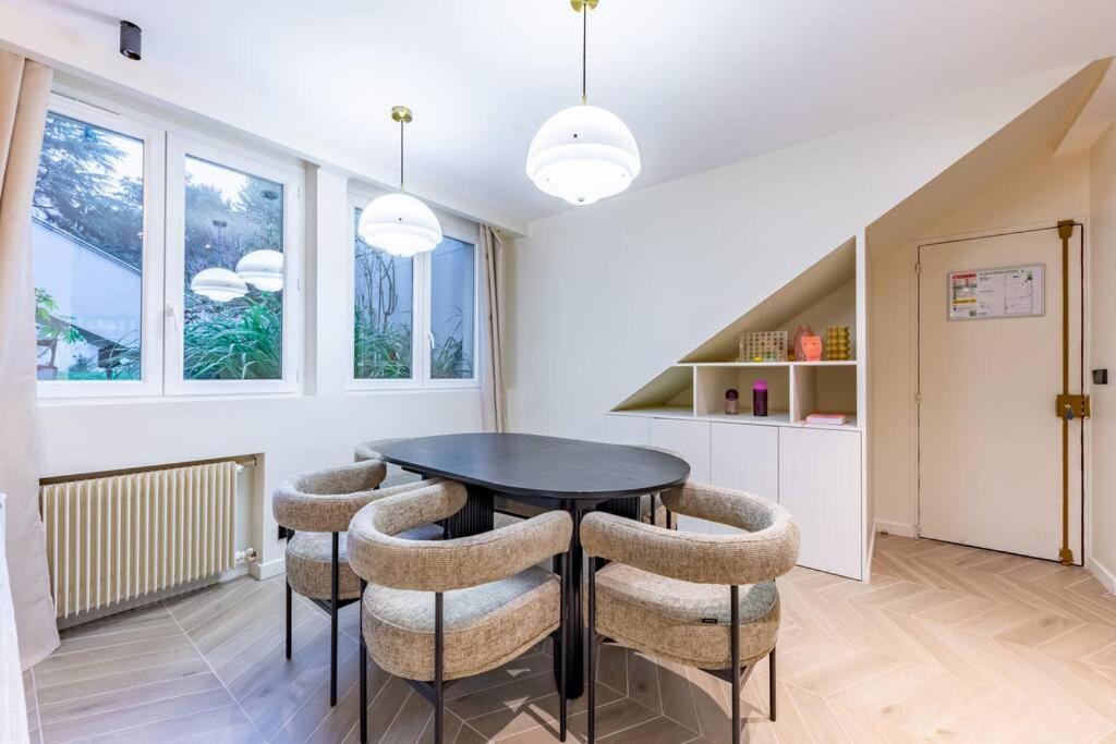 New Spacious 4 Star Family In Chic 16th District Appartement