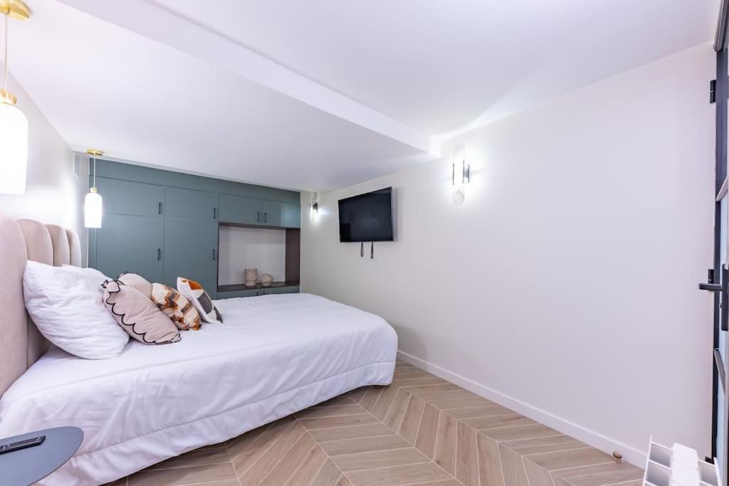 New Spacious 4 Star Family In Chic 16th District * Paris