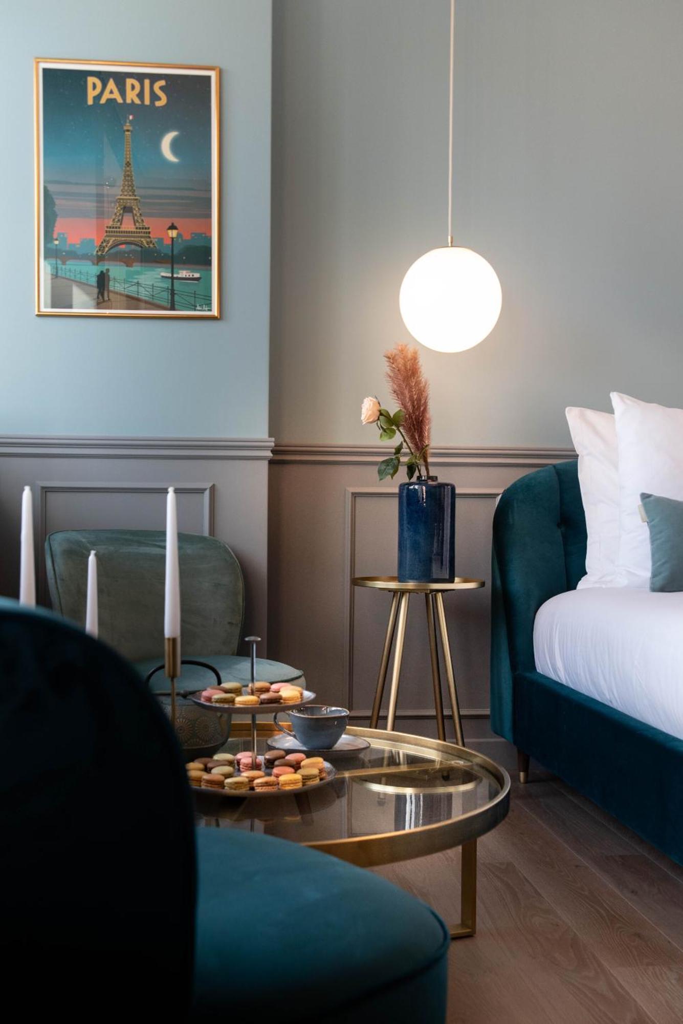 The Parisian Blue Eiffel Tower Apartamento Paris