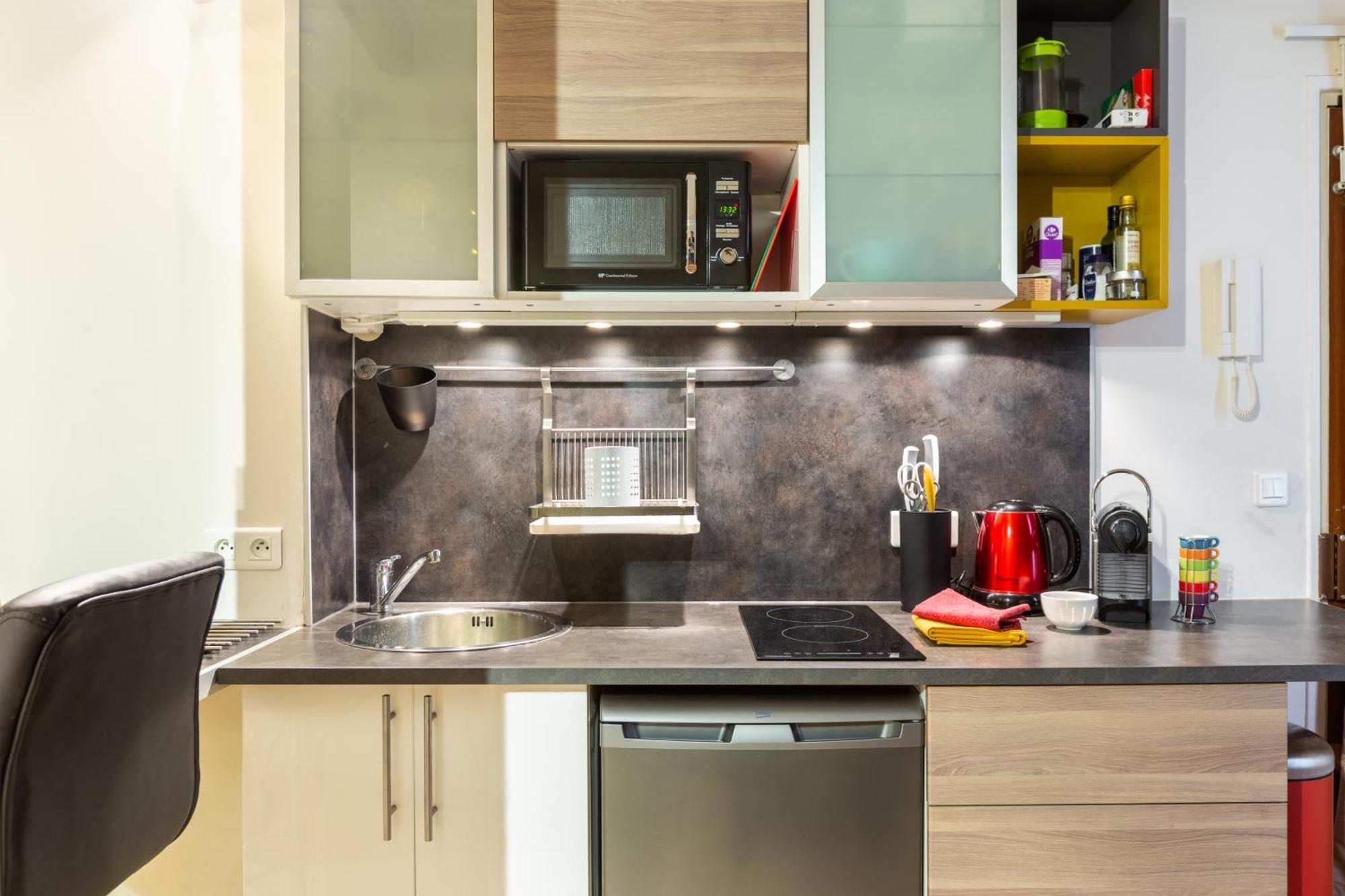 Studio Montonnerre Avec Terrasse Proche Necker Et Montparnasse Apartamento