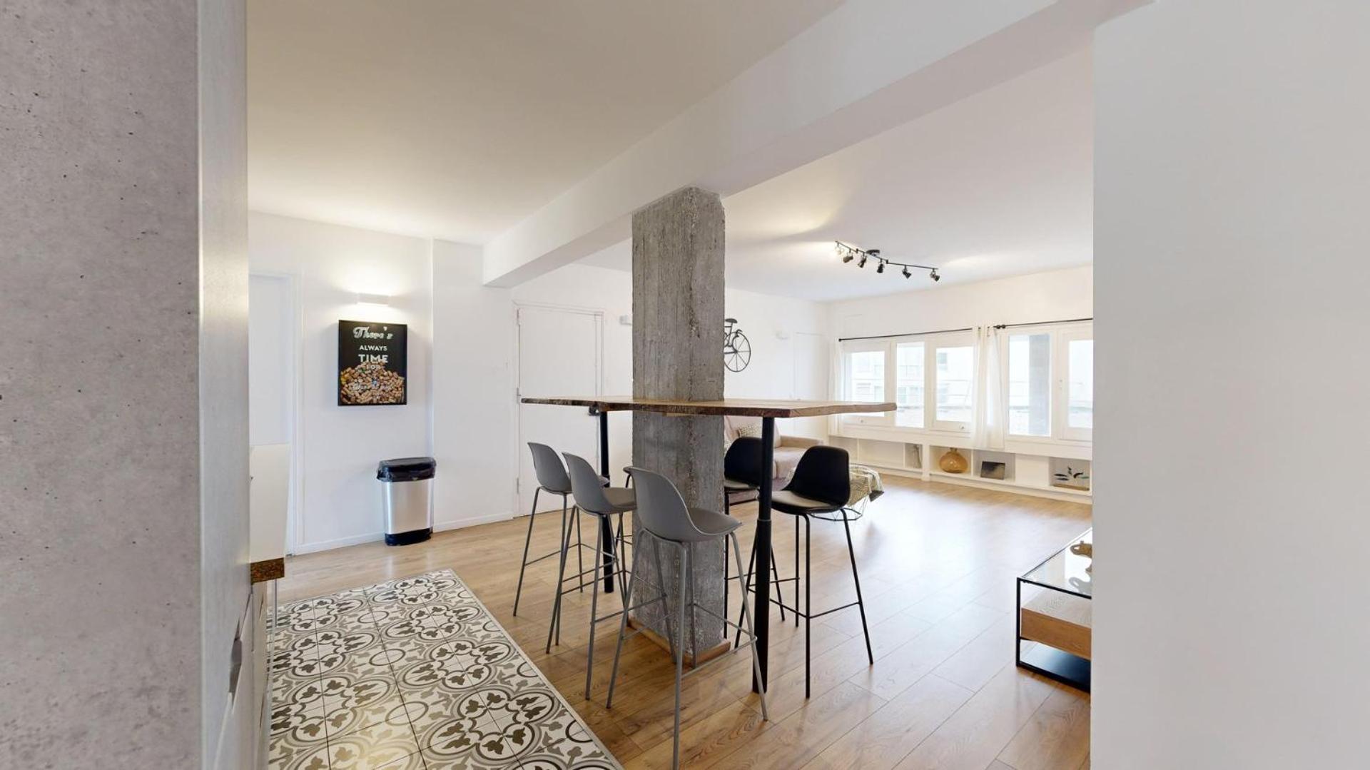 199 Monopoly - Superb In Apartment