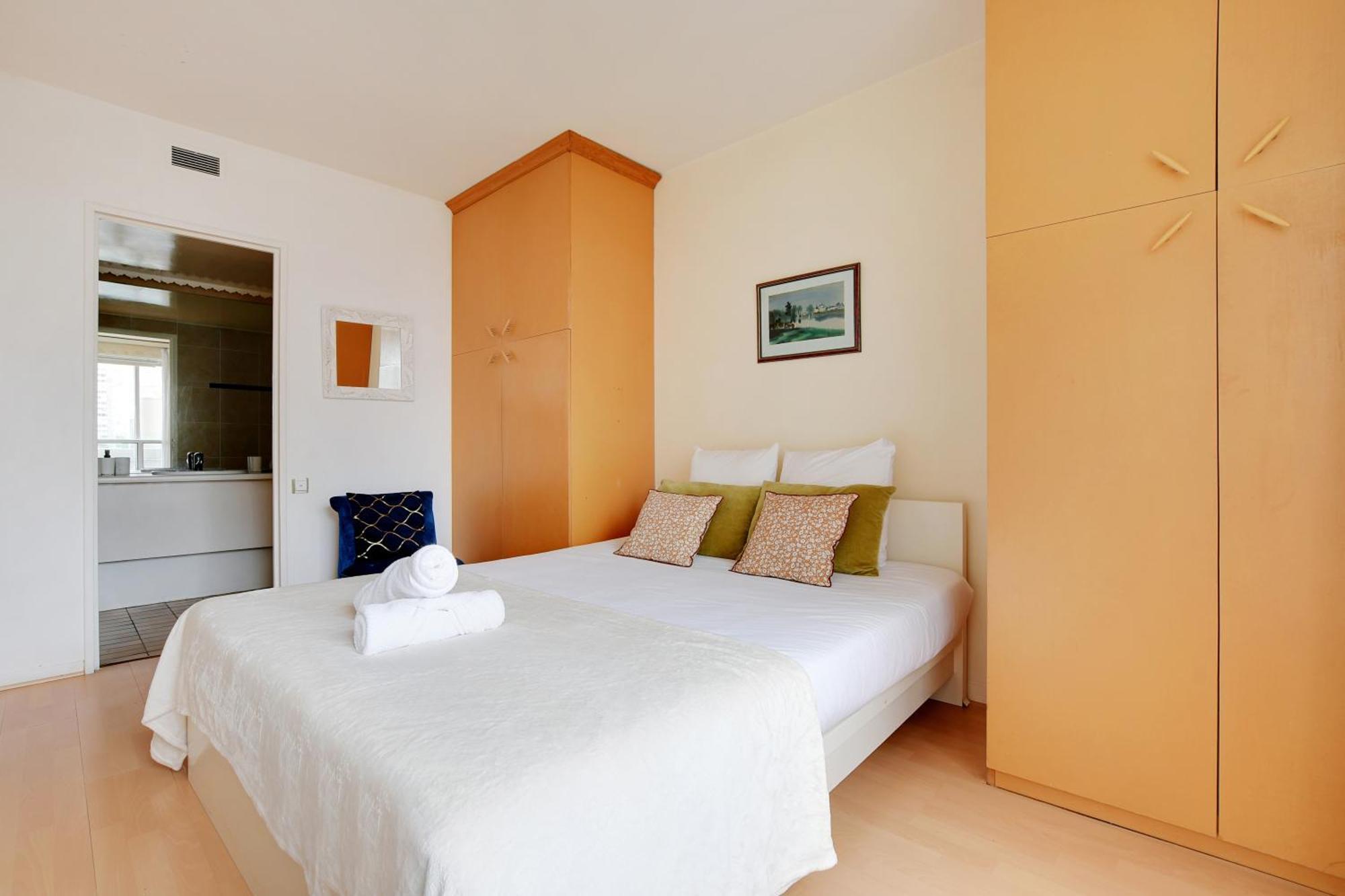 Seine& Spacious Flat Tour Eiffel Ac Apartment