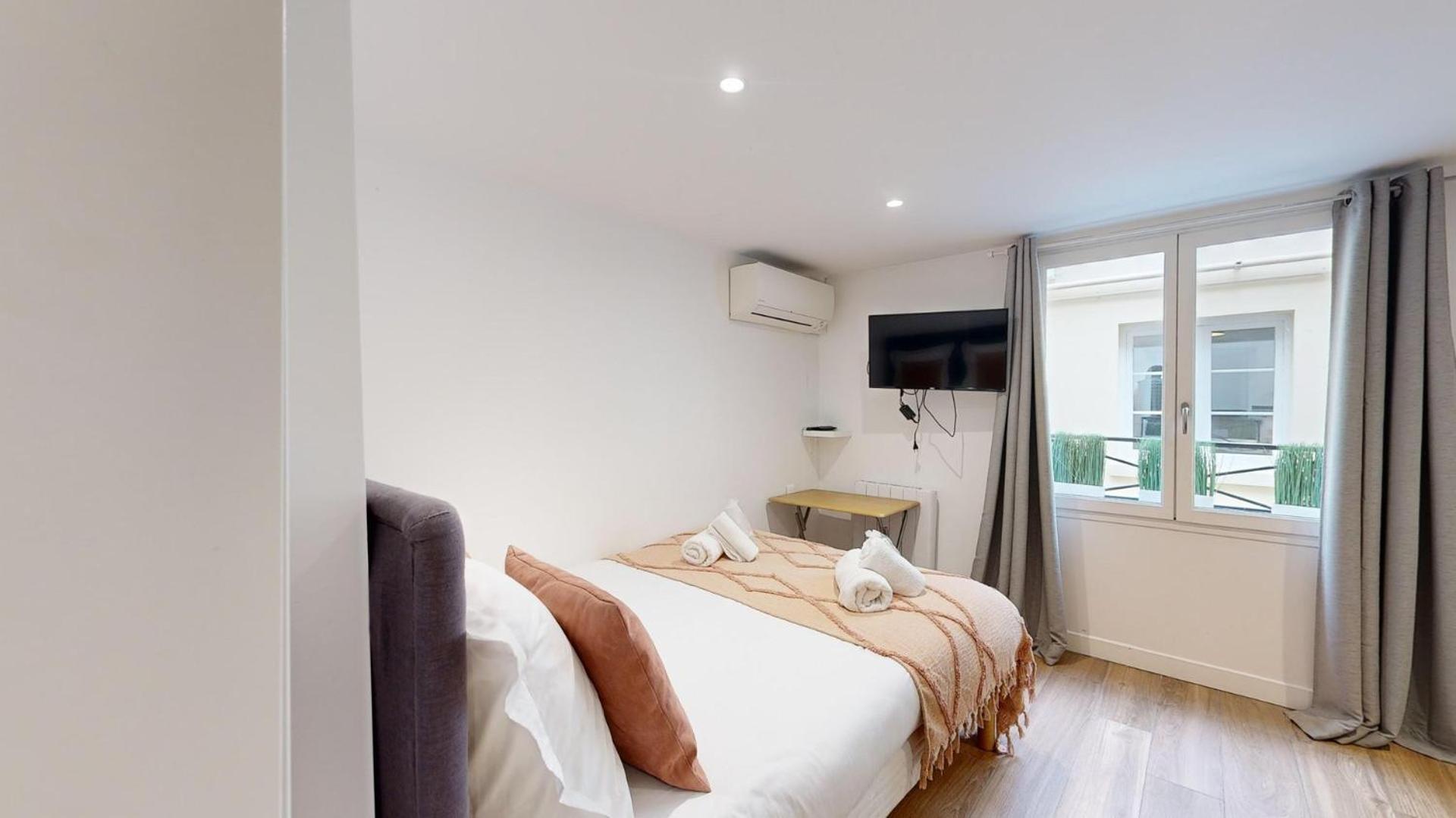 135 Franck - A Appartement Paris