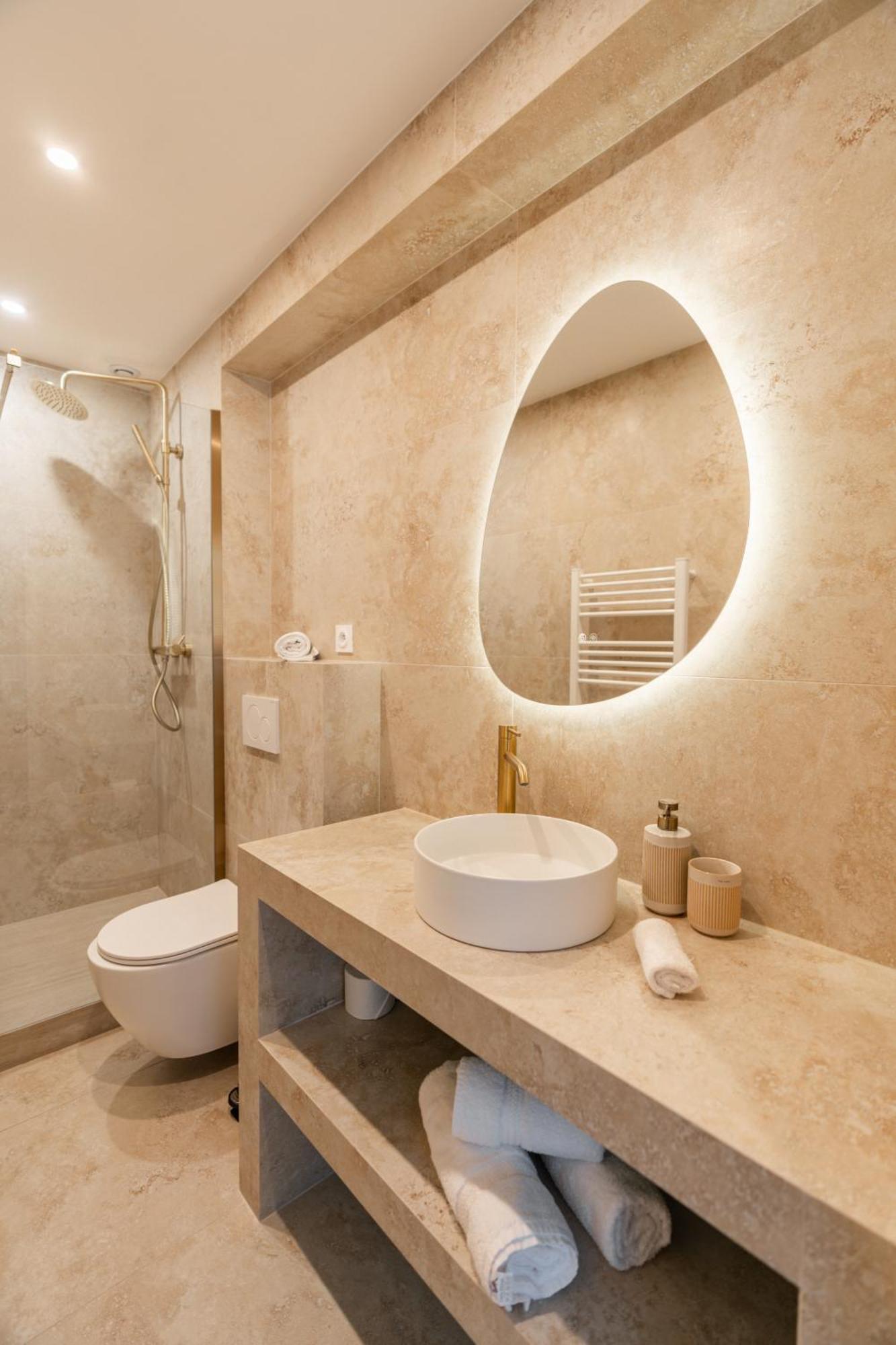 Appartement Merveilleux De Luxe Au Coeurs De Saint-germain Paris