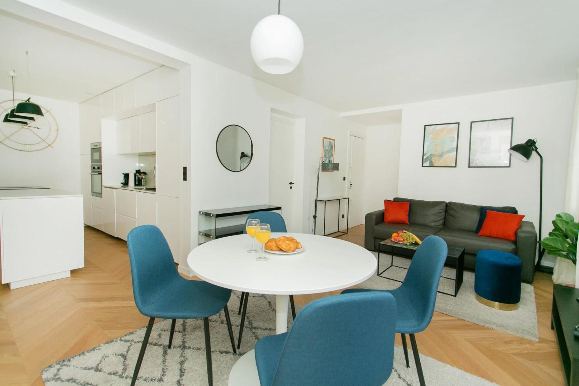 Haussmann - 2br Near Champs-elysees - Cityapartmentstay Apartment *