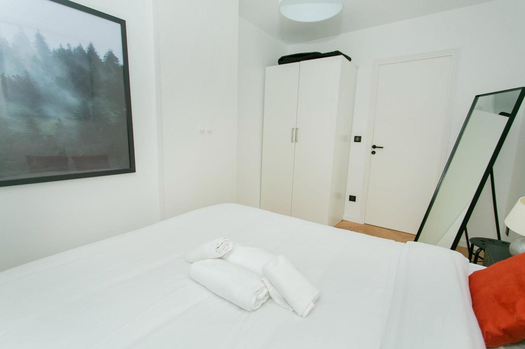 Apartment Haussmann - 2br Near Champs-elysees - Cityapartmentstay