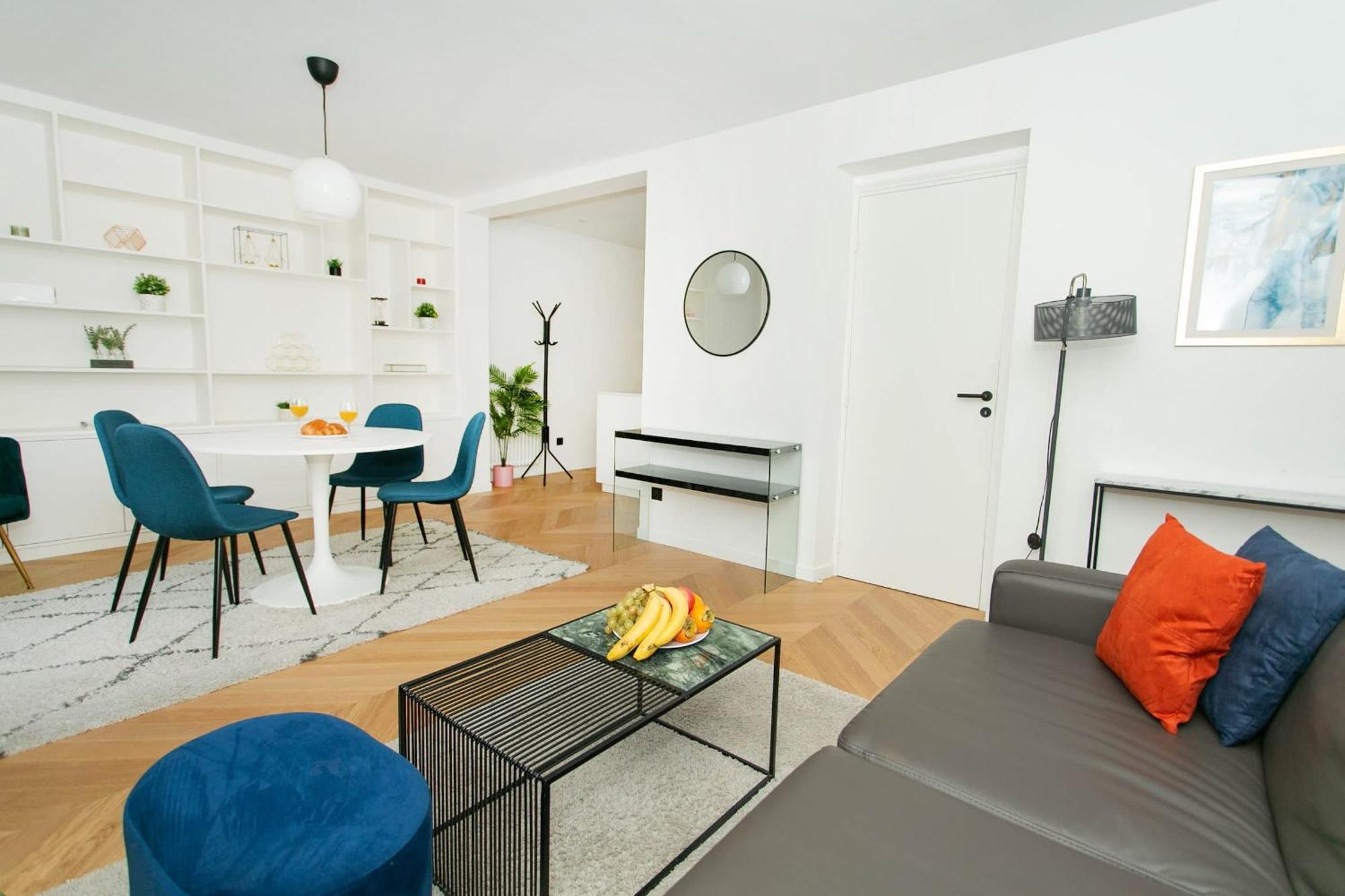 Haussmann - 2br Near Champs-elysees - Cityapartmentstay * Paris