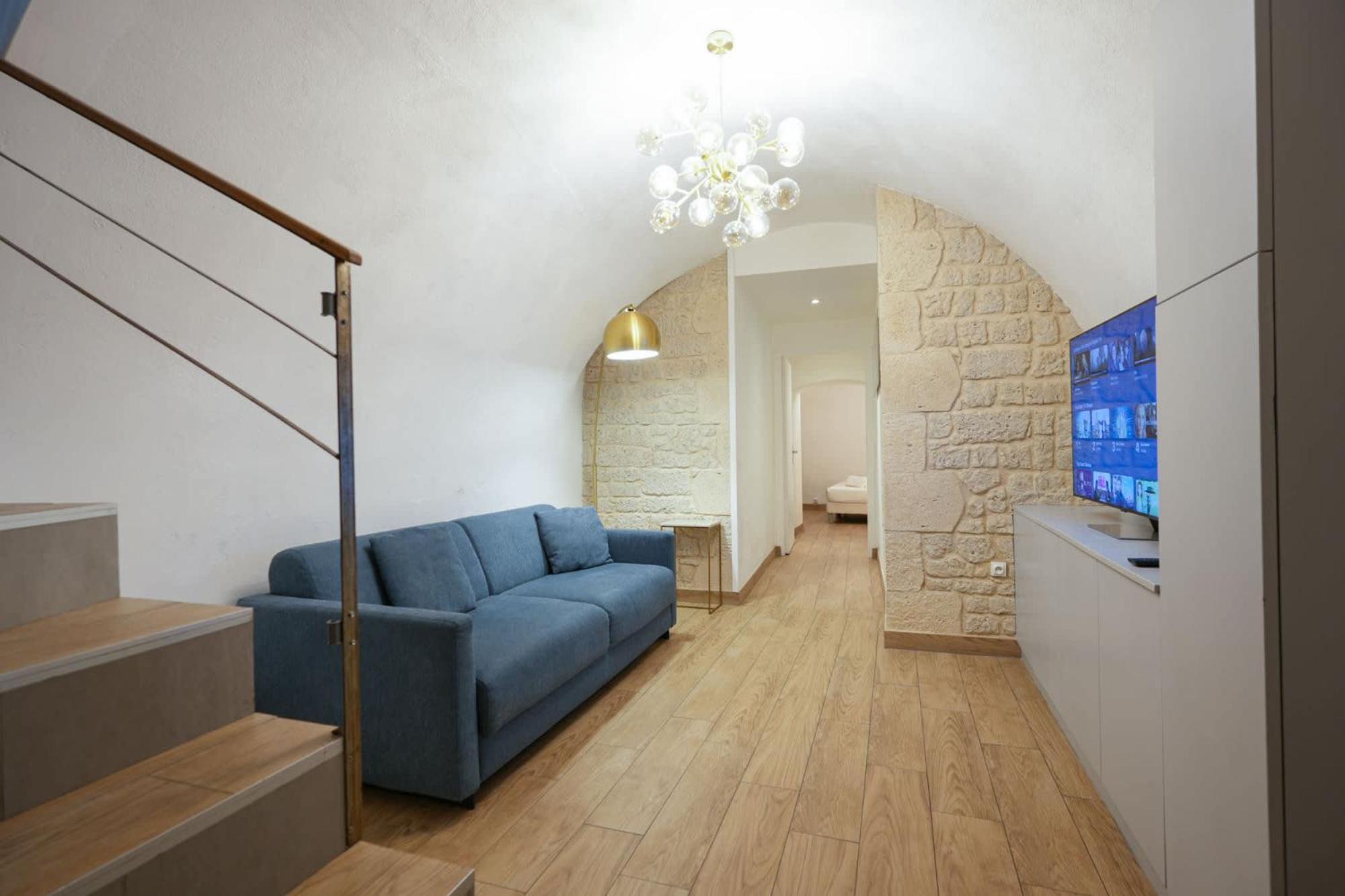 Loft 2 Bedroom Marais, Notre Dame Ac By Lcc Agency