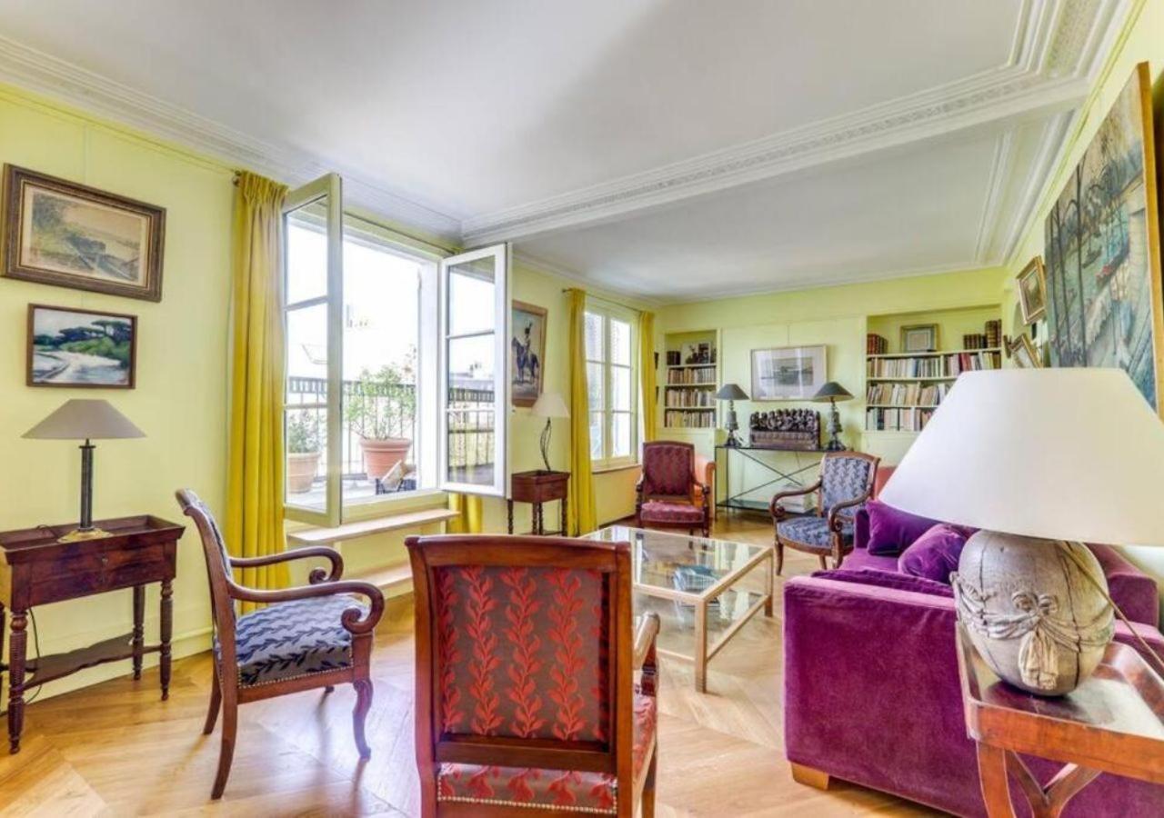 Le Pastel - Refined & Colorful - Madeleine Apartment *