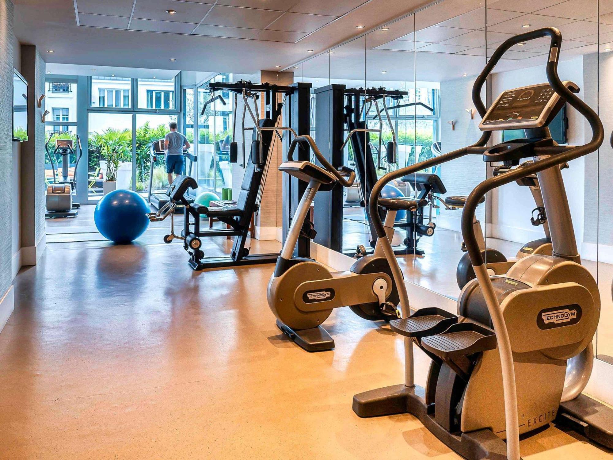 Mercure Montmartre Sacre Coeur Hotel 4*