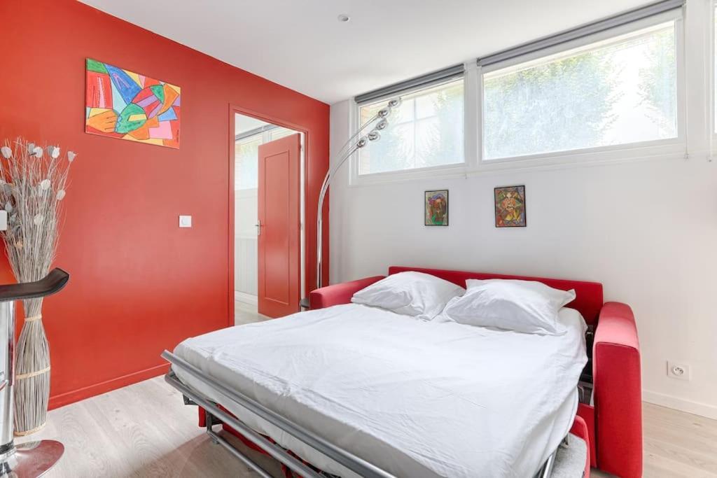 Apartment De Charme Gambetta Saint Fargeau I Paris
