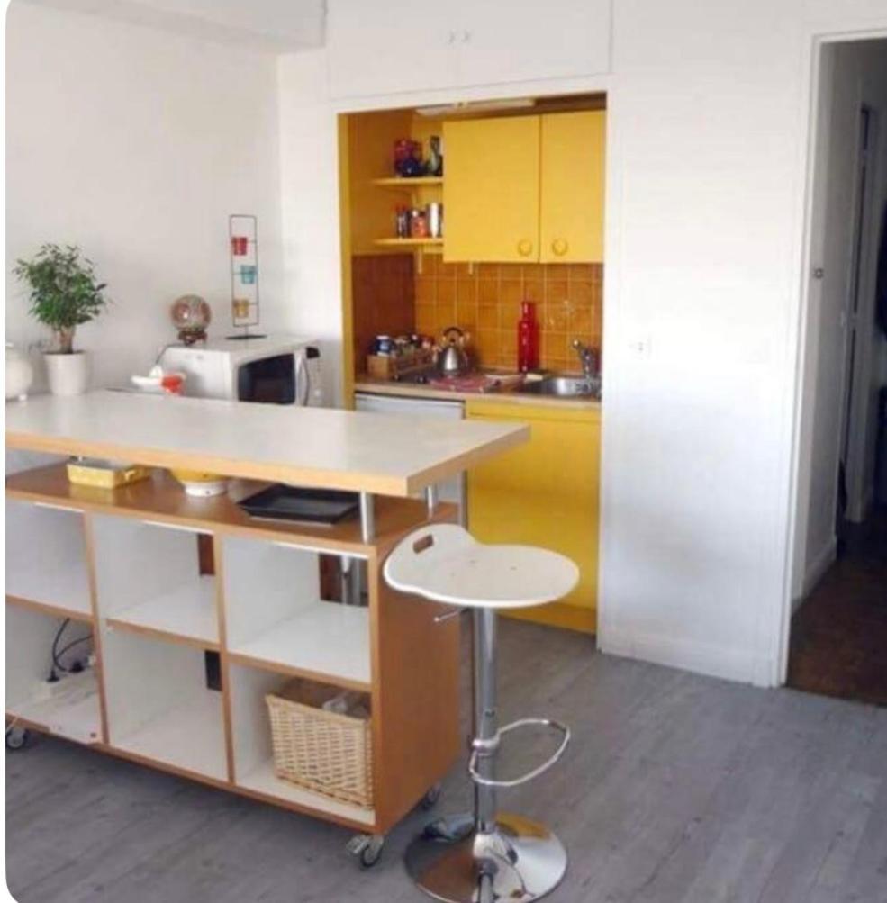 Amazing Eiffel Views At Cool Area Apartment Paris