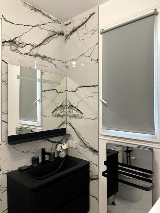 Luxury Family Getaway Apartment Paris