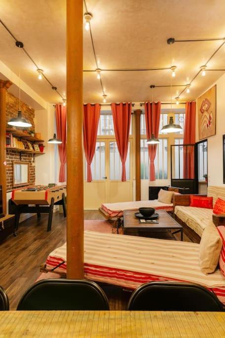 Montmartre Rue Des Martyrs Loft With Ac, 4-7 Peo Apartment