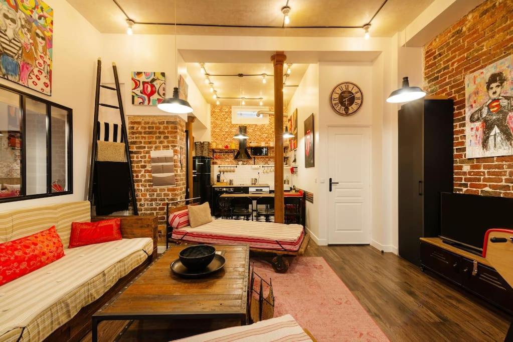 Montmartre Rue Des Martyrs Loft With Ac, 4-7 Peo *