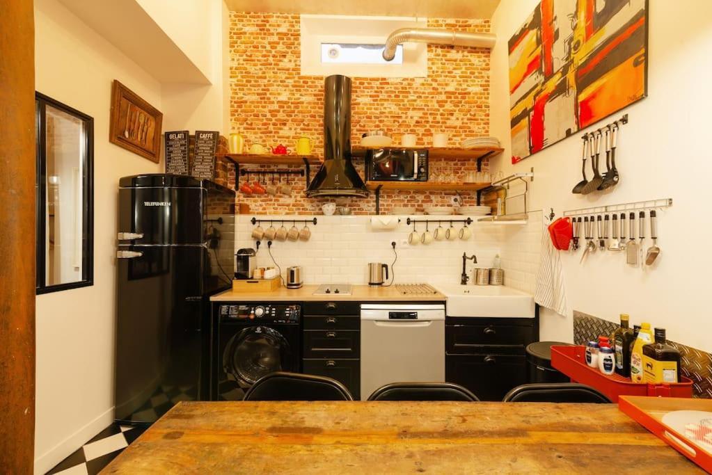Apartment Montmartre Rue Des Martyrs Loft With Ac, 4-7 Peo *