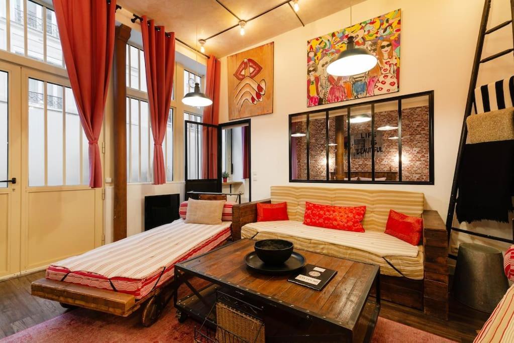 Apartment Montmartre Rue Des Martyrs Loft With Ac, 4-7 Peo *
