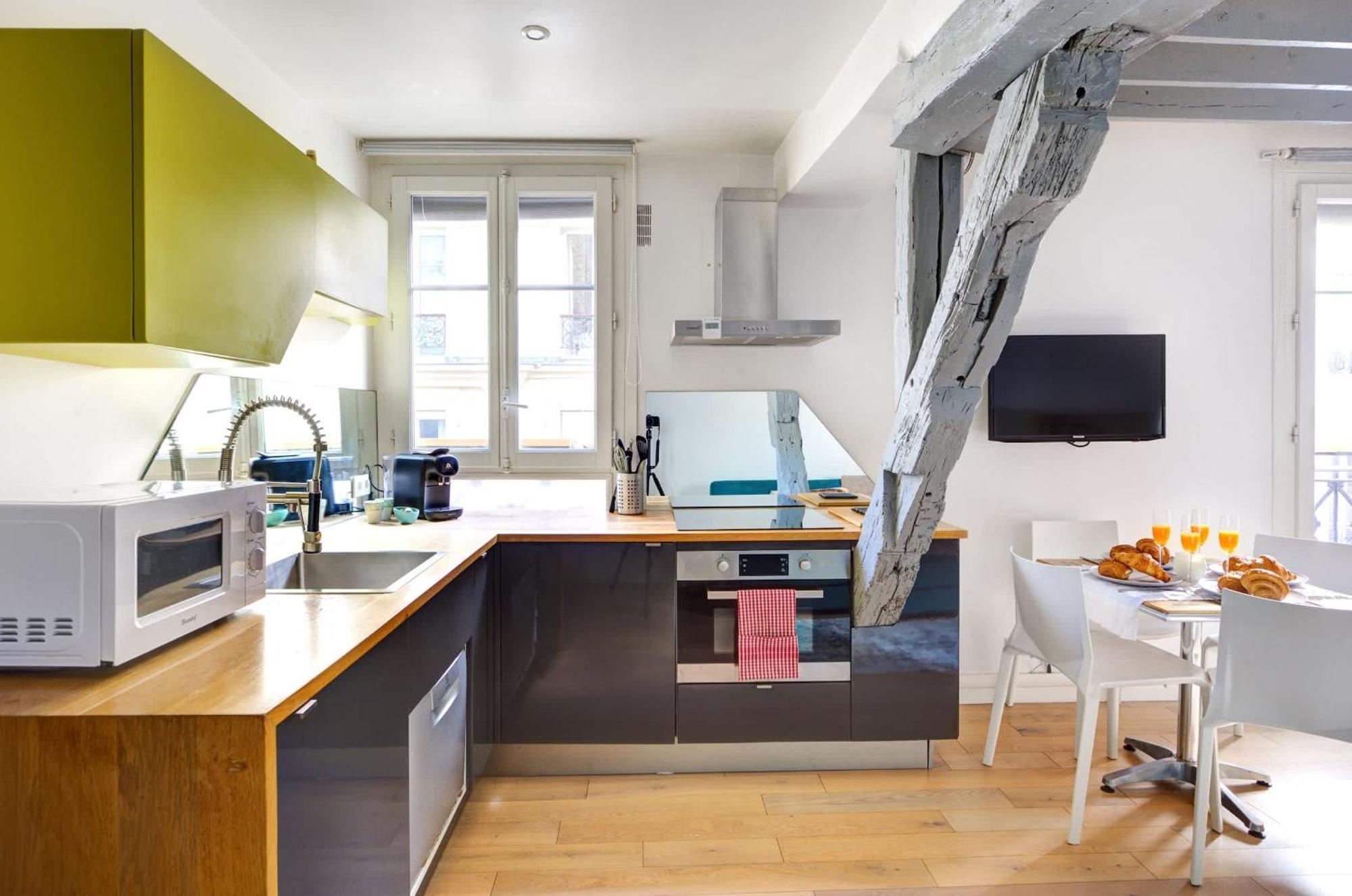 Appartement Le Marais & Pompidou - Cityapartmentstay Paris