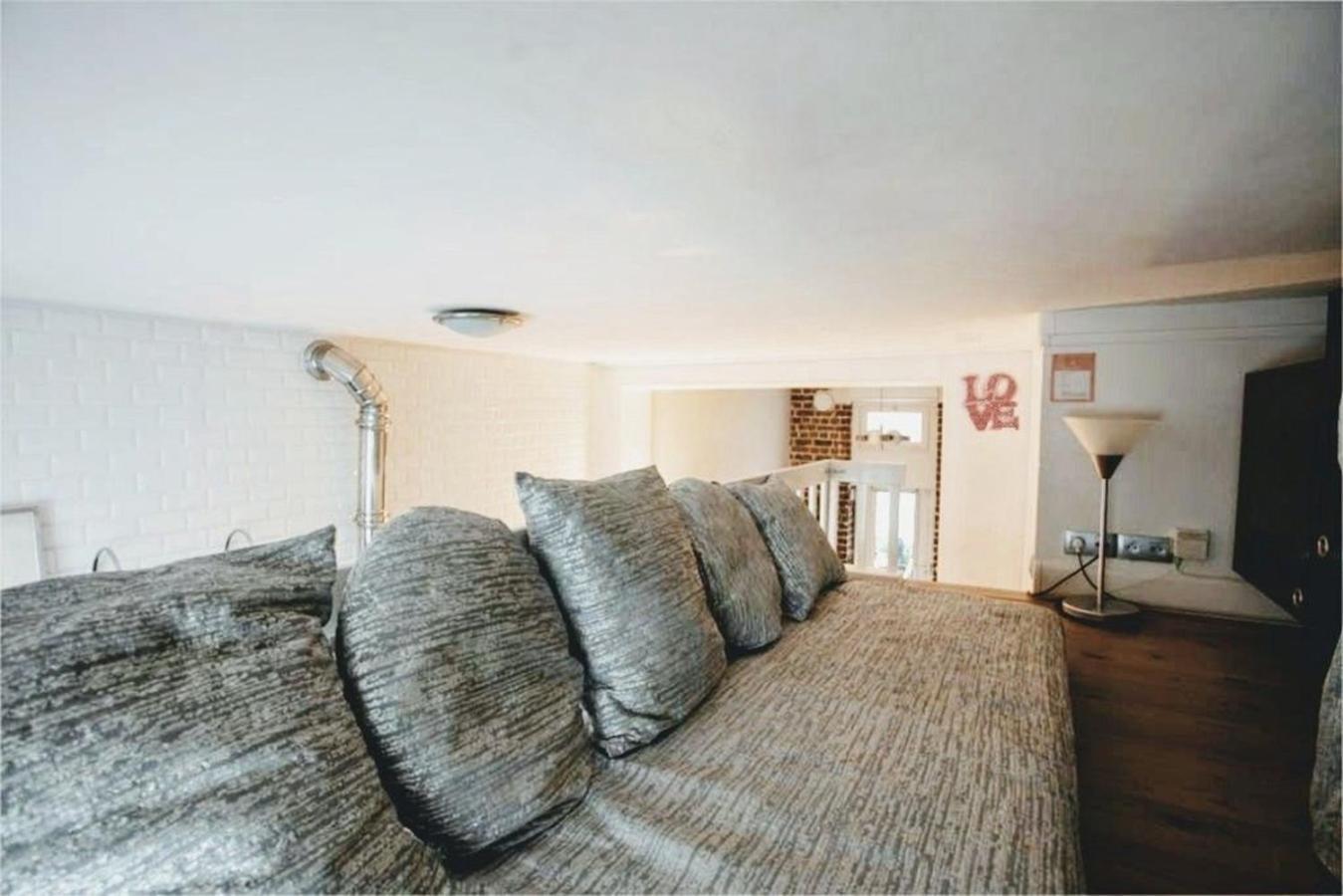 Apartment Duplex And Private Patio At Eiffel Tower *