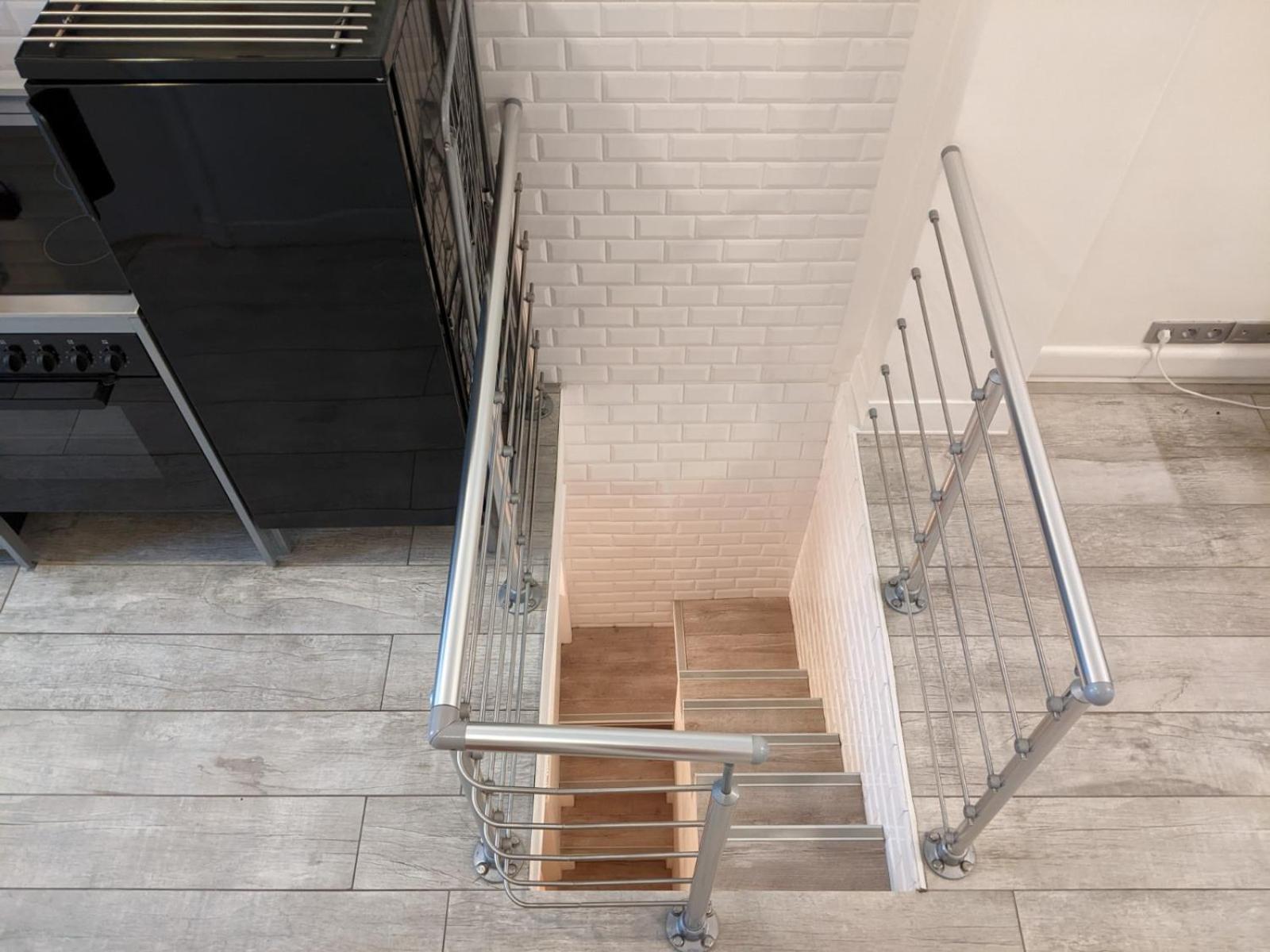 Duplex And Private Patio At Eiffel Tower Apartment