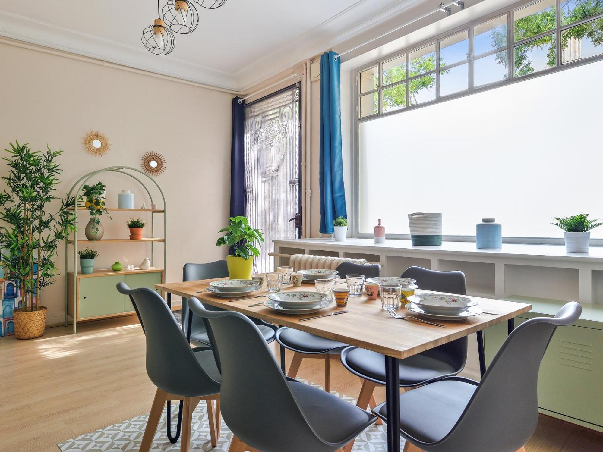 Elegant A 16e Apartment Paris